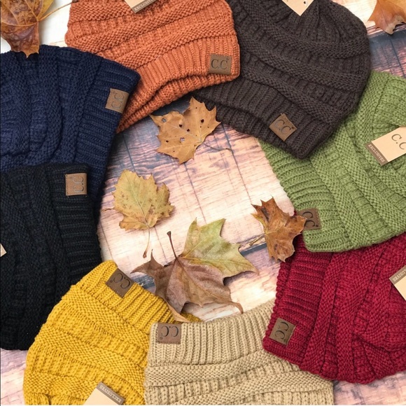 << Authentic CC Beanies Fall And Winter Hat Beanie - Picture 2 of 4